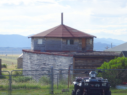 GDMBR: Old Bar and Gambling Parlor.